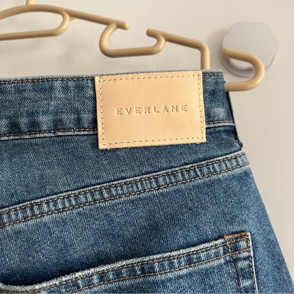 Everlane the Curvy Cheeky Jean - Picture 4 of 9